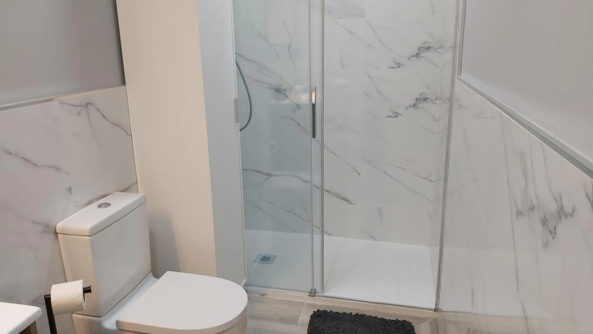 Del Parque Flats Marin Garcia Apartment Malaga