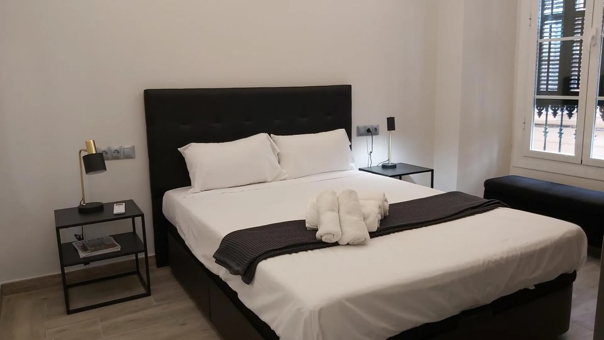 Del Parque Flats Marin Garcia Apartment Malaga