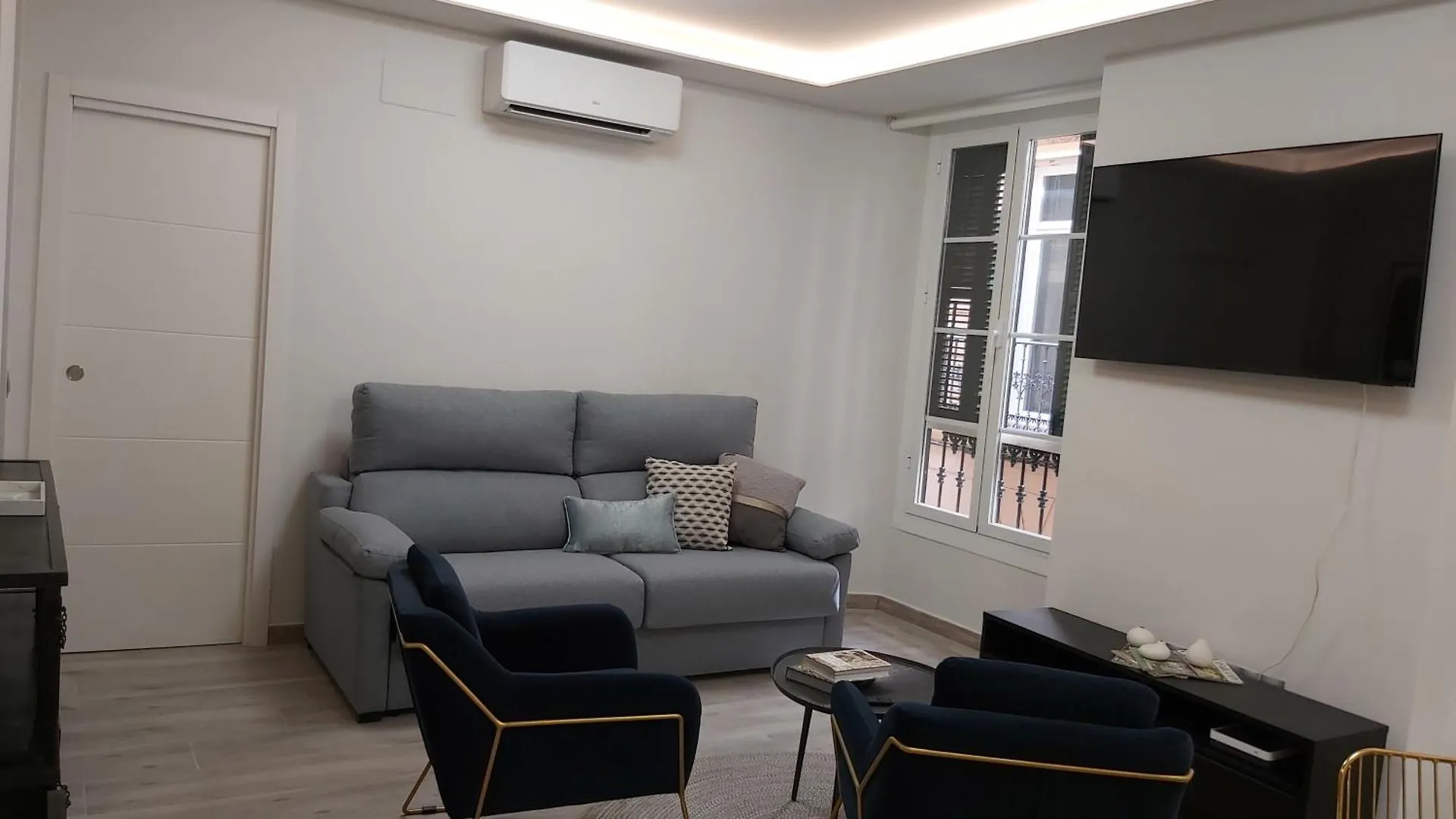 Del Parque Flats Marin Garcia Apartment Malaga Spain
